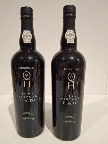2 bouteilles de Porto Heredias 1999