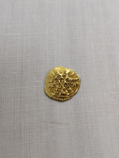 ORIENT Gold coin. Weight: 0.96 g