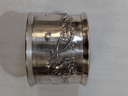 Rond de serviette en argent (Minerve). Poids...