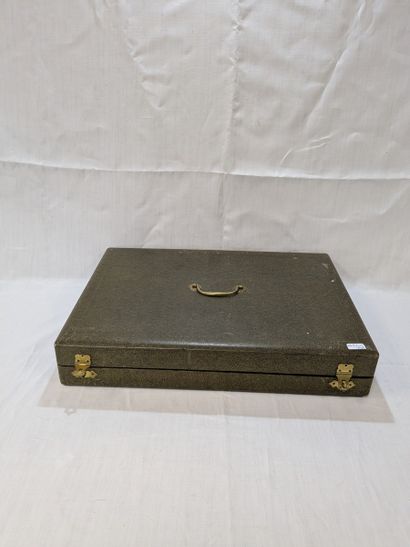 CHRISTOFLE. Partie de ménagère en métal argenté...