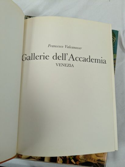 Lot de trois livres d'art dont : 