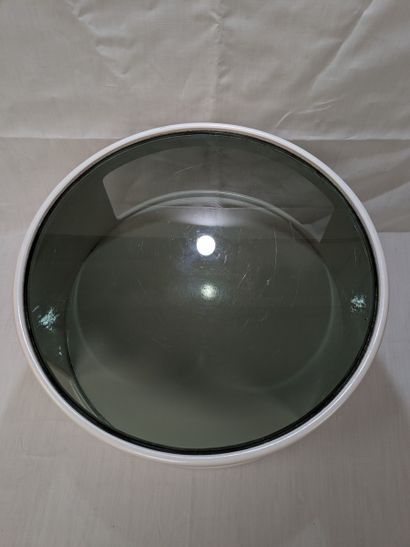 Petite table basse cylindrique en verre et...