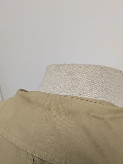 YVES SAINT LAURENT, trench en tissu beige,...