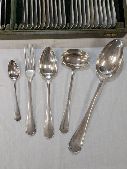 CHRISTOFLE. Partie de ménagère en métal argenté...