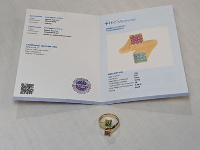 Bague en vermeil, sertie de rubis (chauffés)...