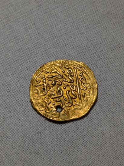 ORIENT Gold coin. Weight: 3.35 g (wear, pierced...