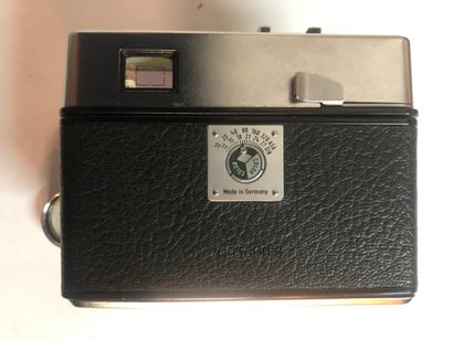 Film camera (1950s–1960s) TENAX automatic...