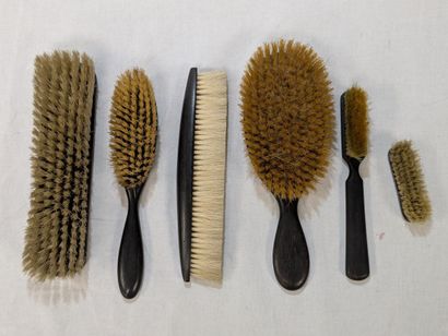 Ensemble de 6 brosses de toilettes en bois...
