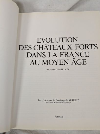 Lot de 3 livres sur l'architecture, dont...