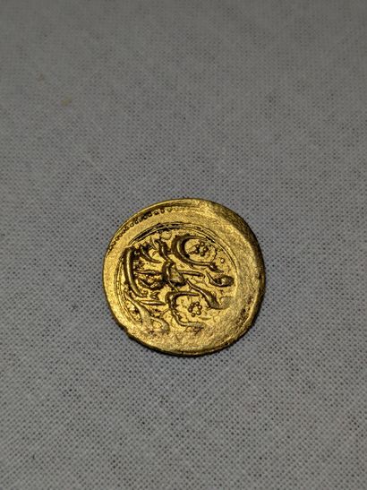 ORIENT Gold coin. Weight: 3.42 g (wear, pierced...