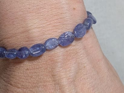 Bracelet en perles de tanzanite ovales, fermoir...
