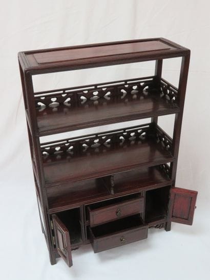 CHINA Small freestanding shelf made of exotic...
