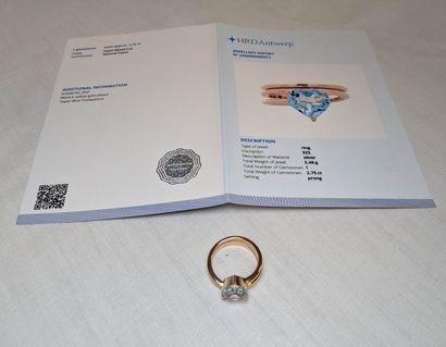 Bague en vermeil, sertie d'une topaze (2,75...