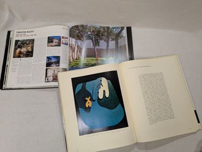 Lot de deux ouvrages sur l'architecture du...