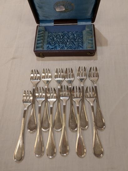 CHRISTOFLE, modèle Albi, douze fourchettes...