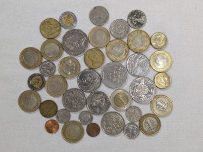 WORLD. Set of metal coins from France, Mexico,...