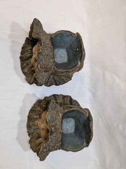Paire de vide-poches en plâtre (? terre cuite...