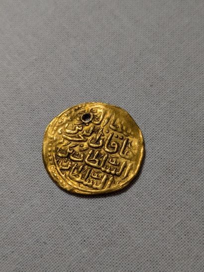 ORIENT Gold coin. Weight: 3.35 g (wear, pierced...