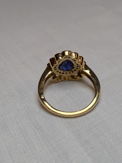 Bague en vermeil, sertie d'un saphir (traité,...