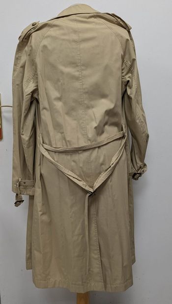 YVES SAINT LAURENT, trench en tissu beige,...