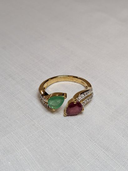 Bague en vermeil, sertie d'un rubis (traitée,...