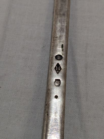 Louche en argent (Vieillard). Monogrammée....