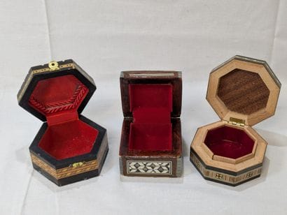 SYRIA Set of 3 inlaid wooden boxes. 7–8.5...