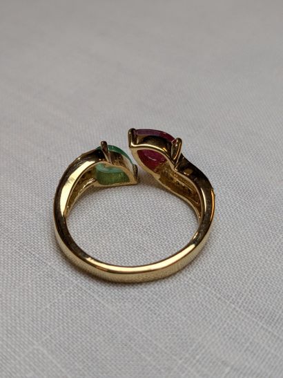 Bague en vermeil, sertie d'un rubis (traitée,...