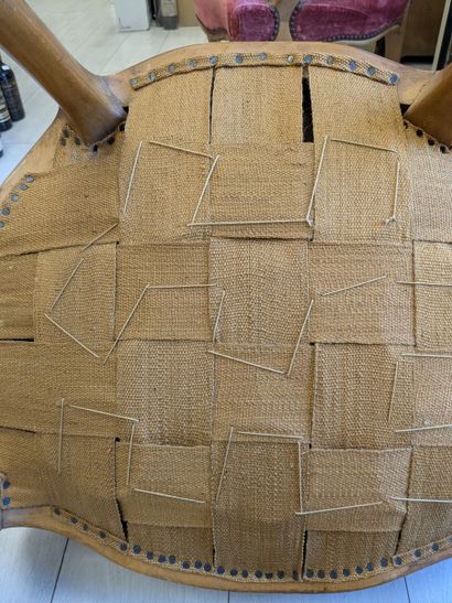 Paire de fauteuils en bois avec assise garnie...