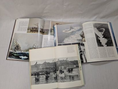 Lot de trois livres sur le thème de la Marine...