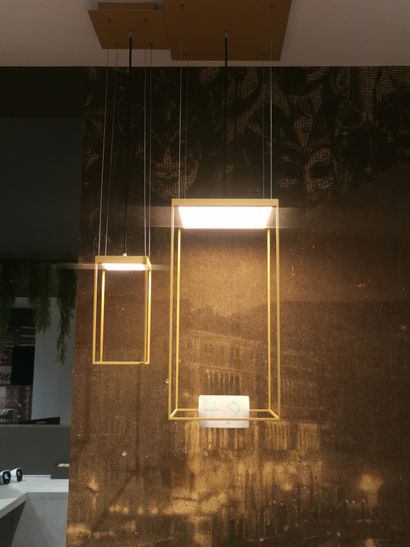 Composition de 2 rectangles lumineux