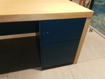 Bureau d'angle, caissons vert canard