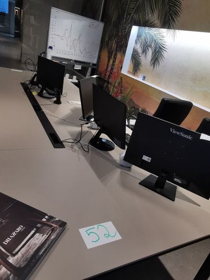Très long Bureau double, plateau en stratifié,...