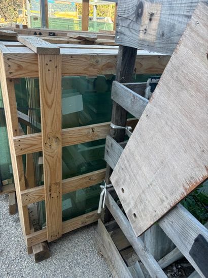 Important stock de verre pour véranda bi...