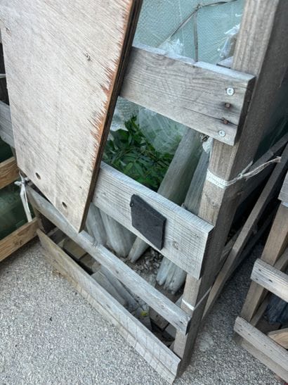 Important stock de verre pour véranda bi...