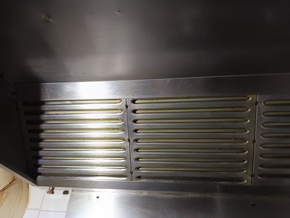 Hotte 4 grilles moteur exterieur
