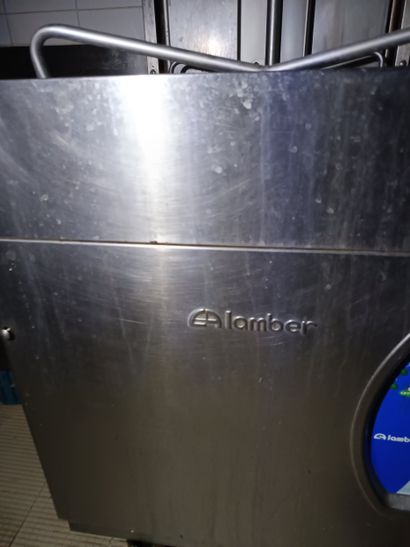 Lave vaisselle à capot Lamber