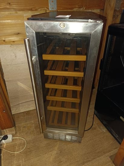 Cave à vin - TFW80S - Tefcold
Porte vitrée...