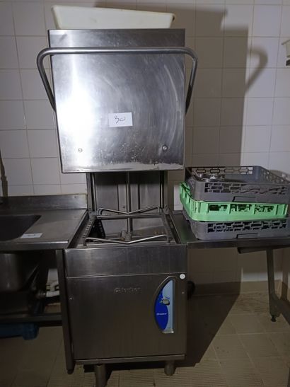 Lave vaisselle à capot Lamber