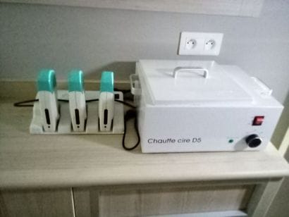Chauffe-cire et 3 cire roll-on