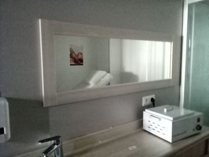 Bahut et miroir