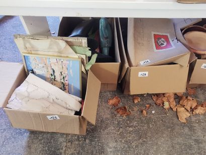 4 cartons déco, fond de maison, poteries