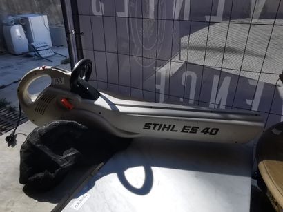 un souffleur de marque STIHL ES 40