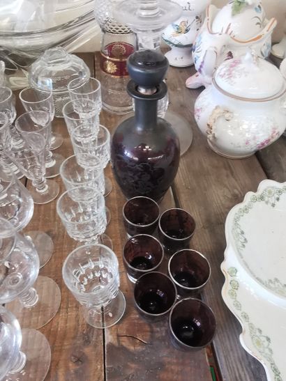 lot de diverses parties de service de verres...