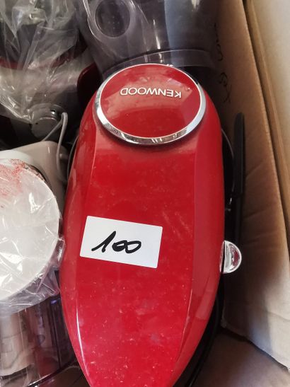 lot de 5 cartons de fond de cuisine , électroménagers,...