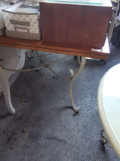 Table de salle à manger dessus en bois pietement...