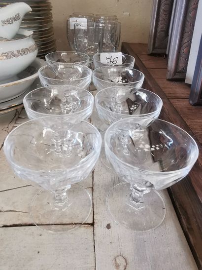 partie de services de verres à pied