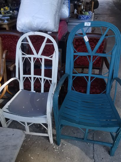 2 chaises en bois laqué circa 1930