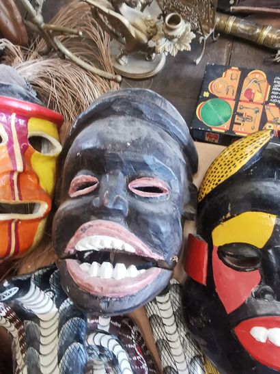 Lot de masques asiatiques orientaux déco...