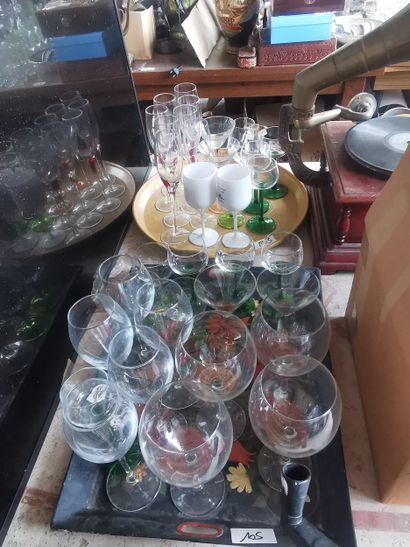 2 plateaux de verres